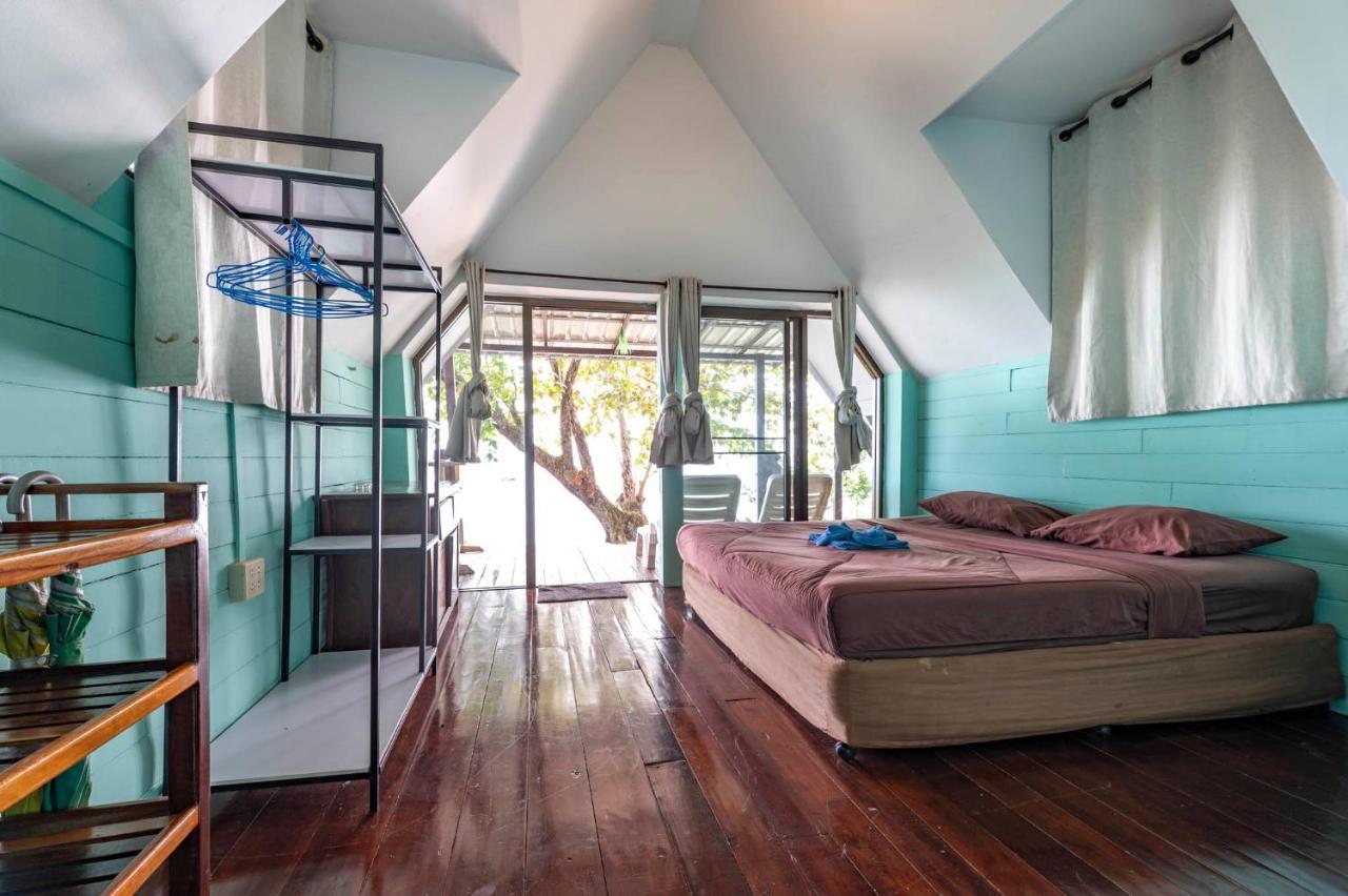 Banana Sunset - Bar & Bungalows Koh Mak Exterior photo